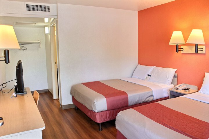 Room 21 of 26