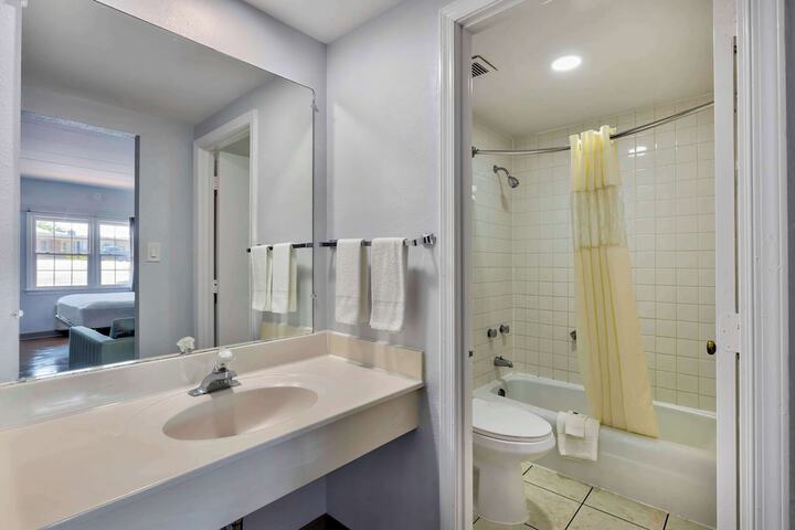 Motel 6 Falls Church VA - Arlington Boulevard