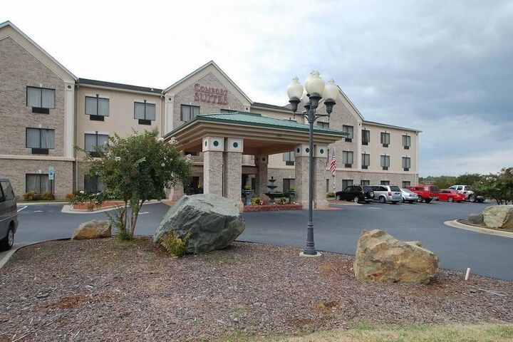 Quality Suites Graham - Burlington South