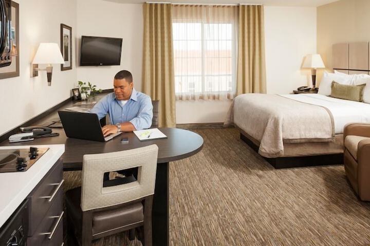 Candlewood Suites Cut Off by IHG