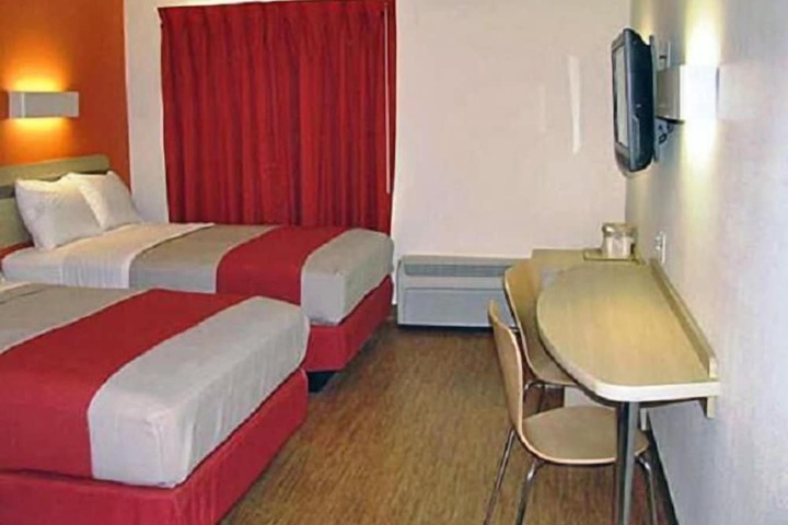 Room 31 of 46