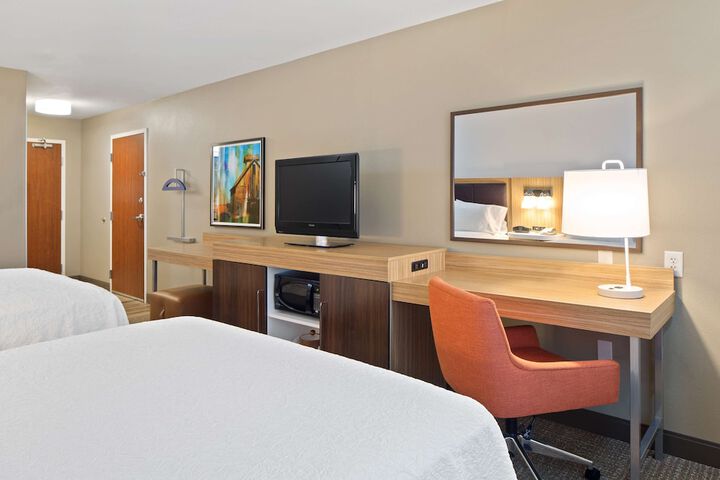 Room 15 of 36