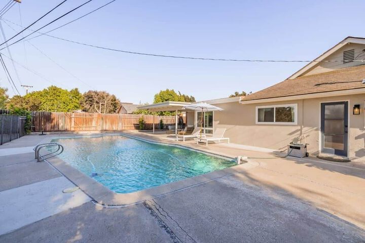 at Marbella Lane - Cozy Modern Home w / Relaxing Design & Pool