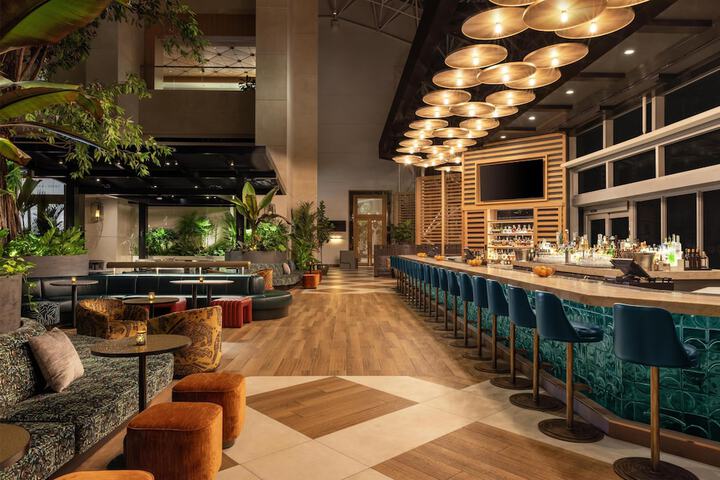 Signia by Hilton Diplomat Beach Resort
