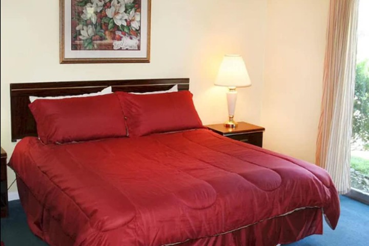 Room 12 of 23