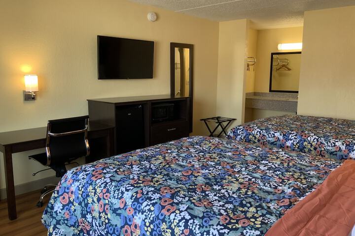 Room 5 of 15
