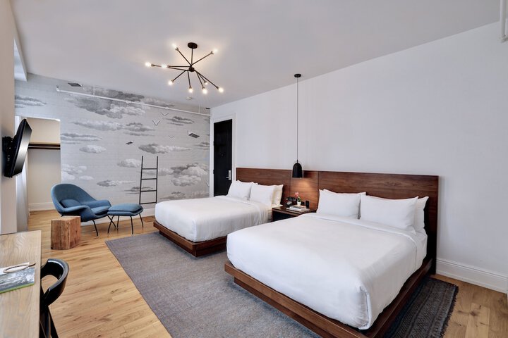 Room 32 of 55