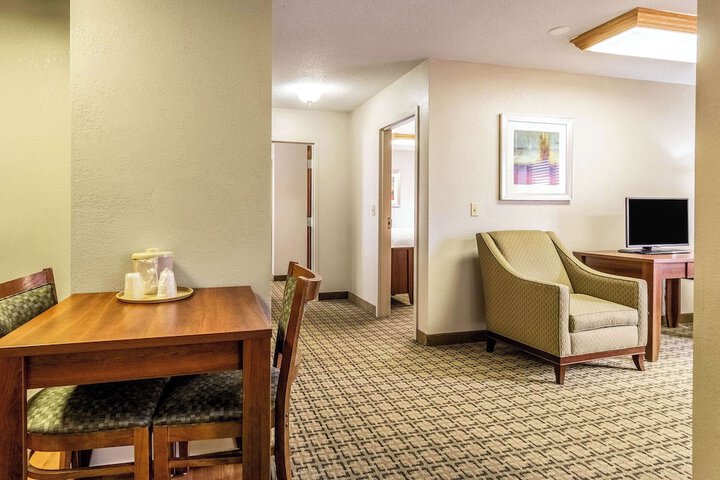Room 12 of 43