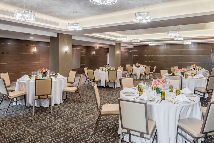 Ballroom/Hall 40 of 42
