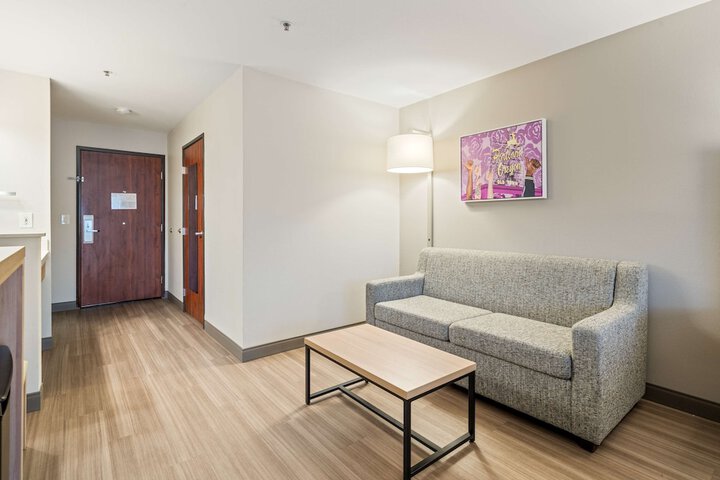 Best Western Lake Oswego / Portland Hotel & Suites