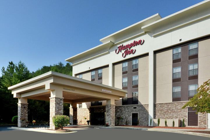 Hotel 2 of 49