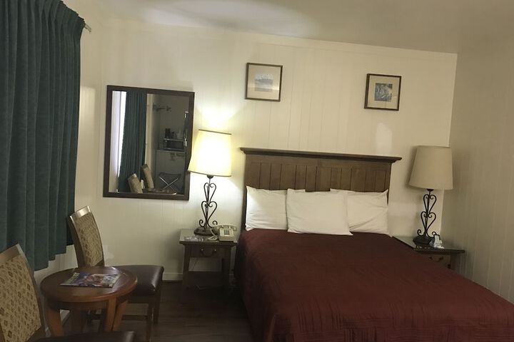 Room 26 of 39