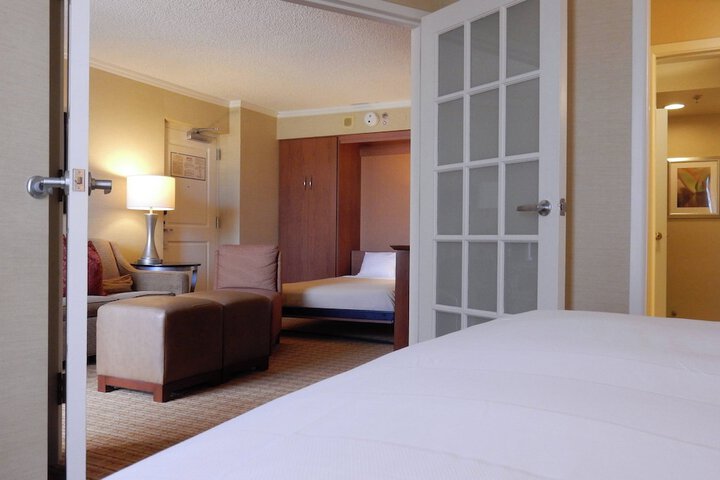 Room 12 of 40