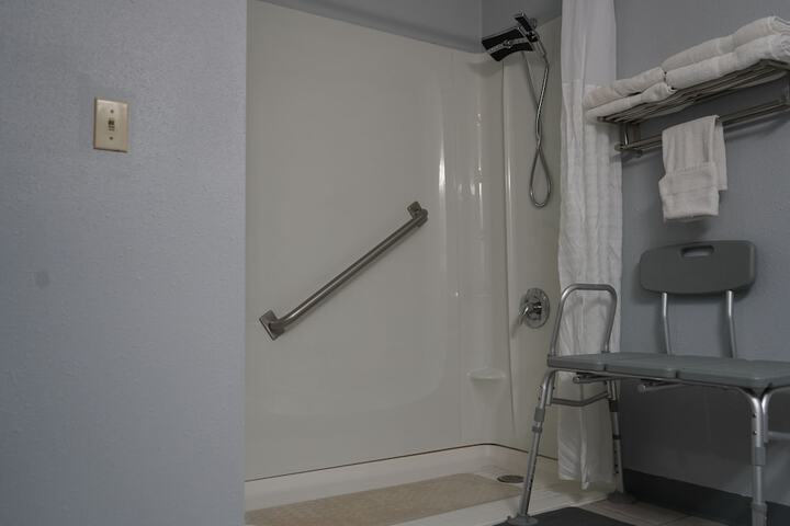 Room 37 of 49