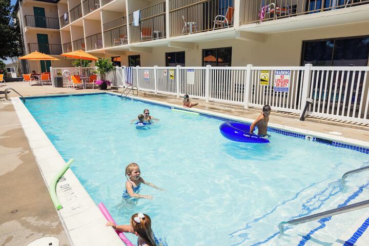 Pool 4 of 40