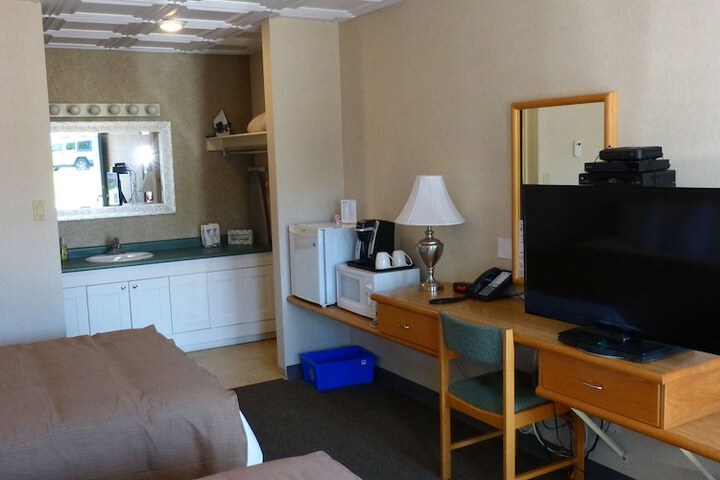 Room 29 of 40