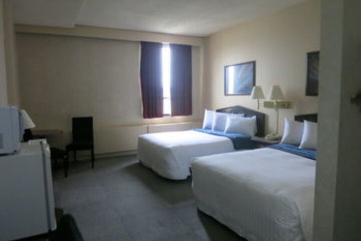 Travelodge by Wyndham Conference Centre & Suites Whitecourt