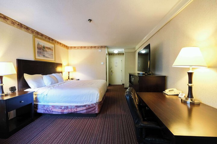 Room 45 of 113