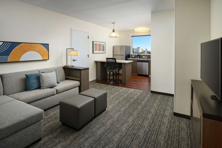 Room 26 of 37
