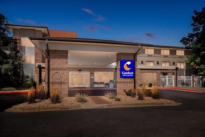 Comfort Inn & Suites Boulder