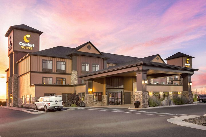 Hotel 8 of 33