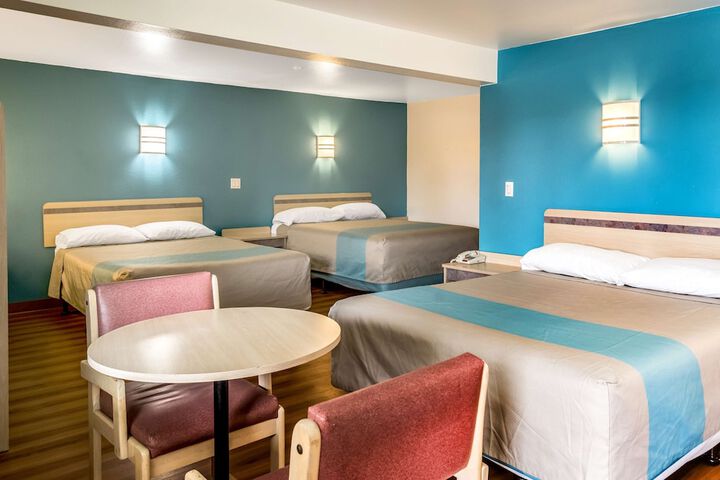 Motel 6 Albany OR