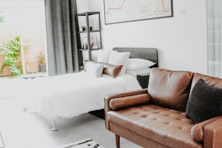 Room 182 of 230