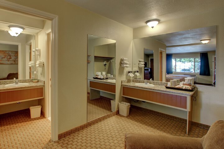 Room 51 of 86