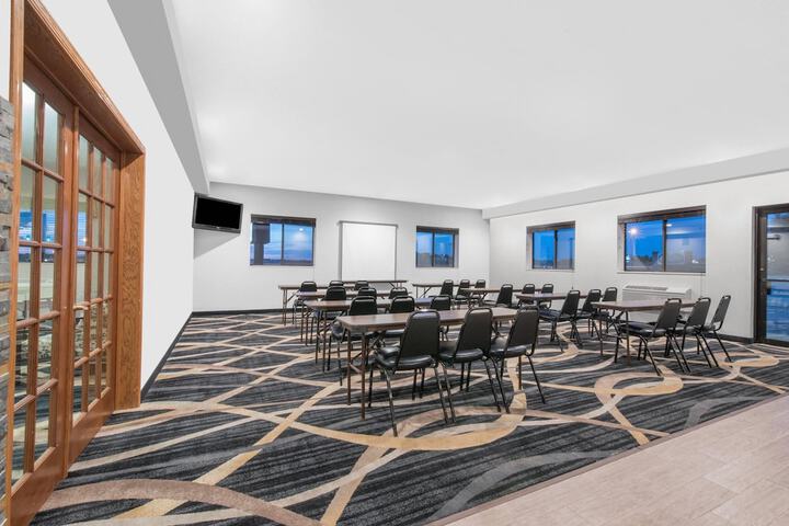 Days Inn by Wyndham Watertown