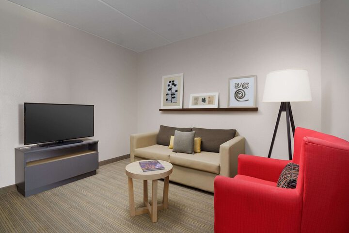 Room 10 of 23