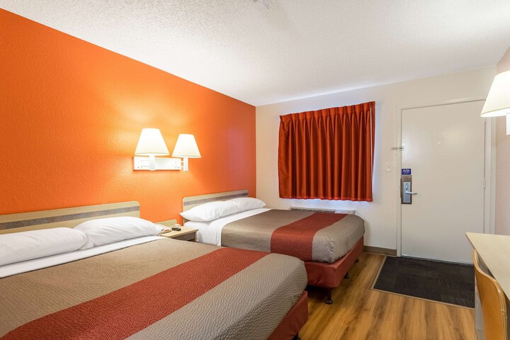 Room 18 of 30