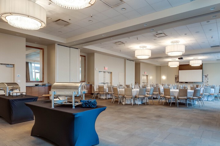 Four Points by Sheraton Kelowna Airport