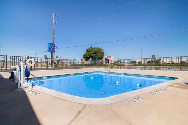 Motel 6 Moreno Valley - Riverside March Air Base