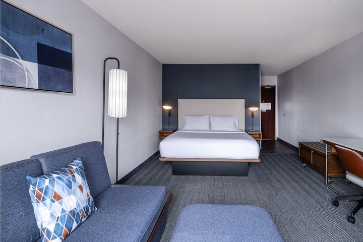 Room 15 of 47