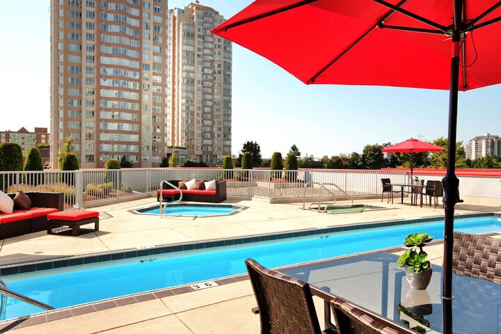 Pool 2 of 51