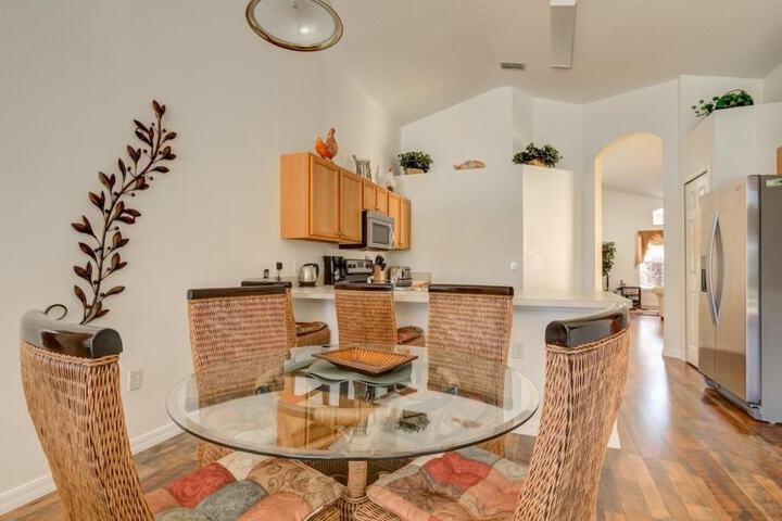 Private Pool in Gated Resort! 4 Bedroom Home by RedAwning