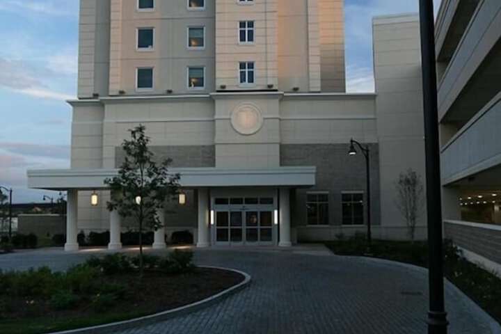 Hotel 5 of 40