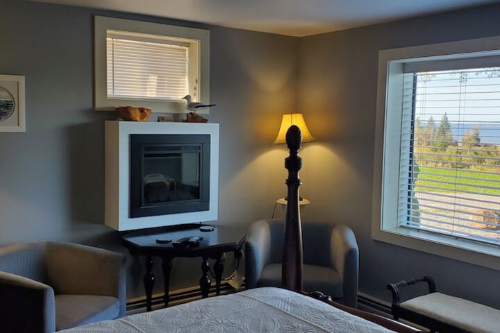 Room 18 of 64