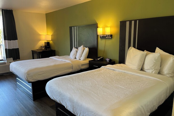Room 48 of 54