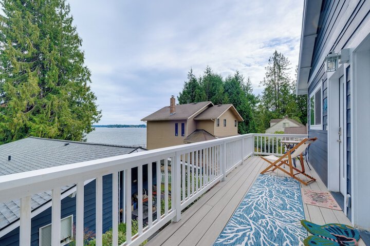 Bremerton Studio w / Bay View: Beach Access!