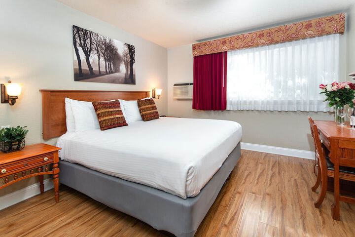 Stratford Inn