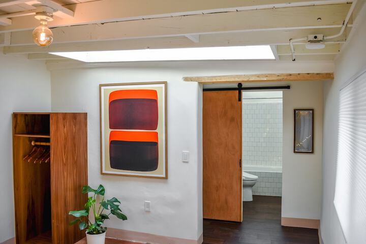 Room 53 of 75
