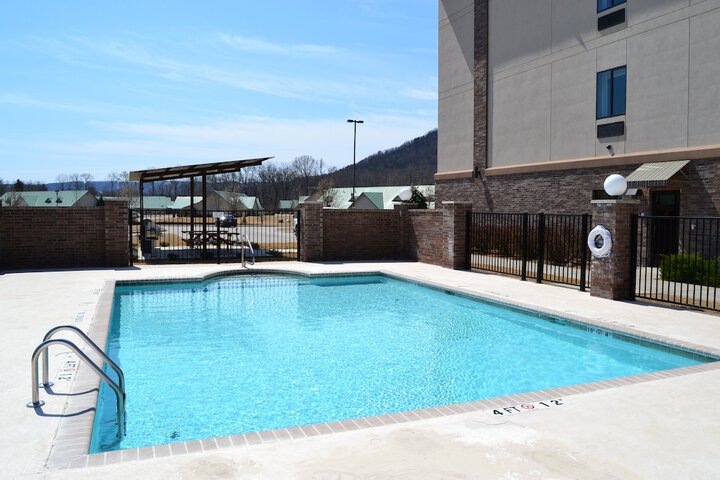 Pool 5 of 32