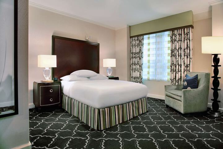 Room 45 of 87