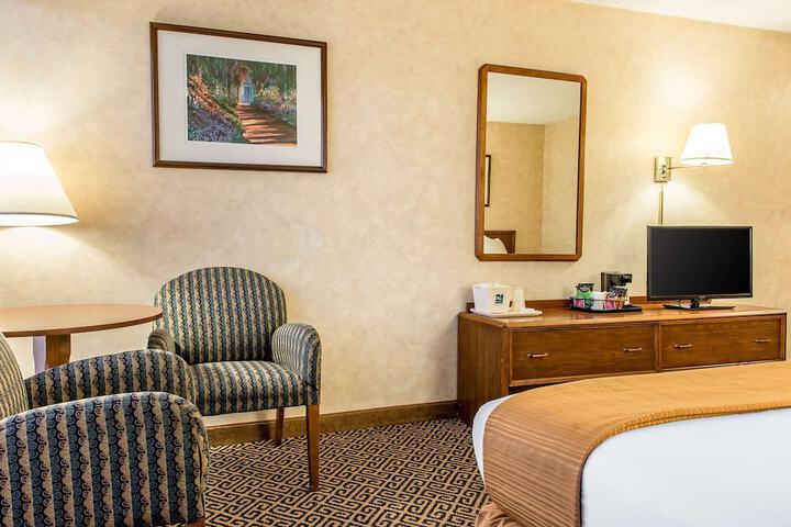 Room 16 of 35