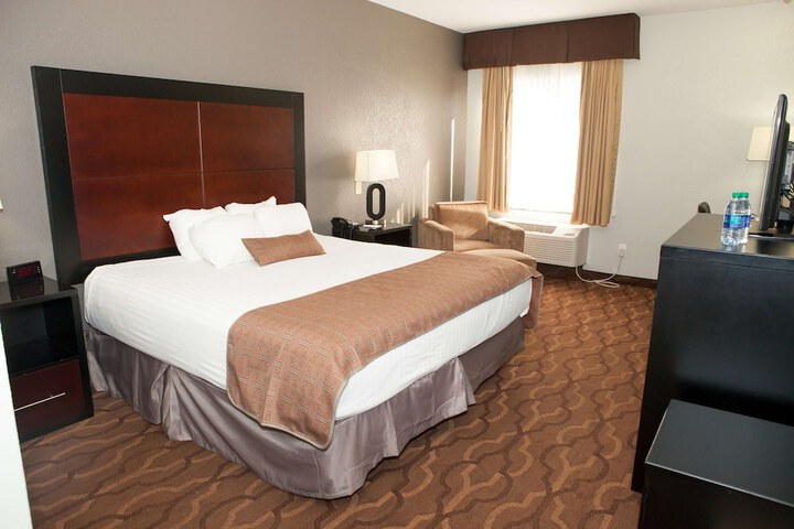 Room 10 of 20