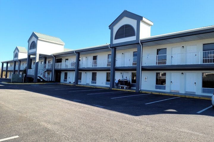 Hotel 3 of 54