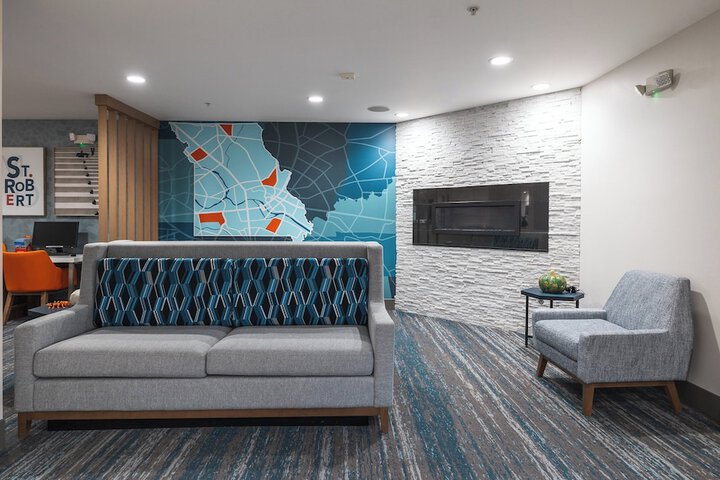 Holiday Inn Express Hotel & Suites St. Robert by IHG