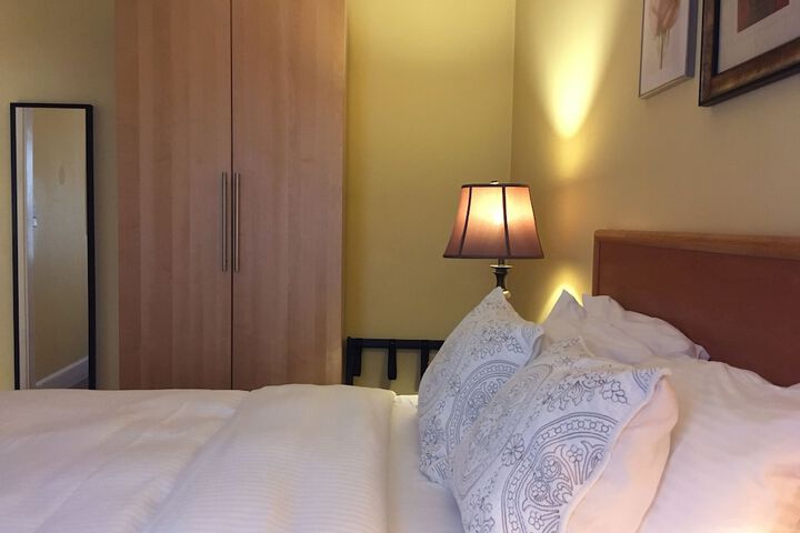 Room 49 of 235