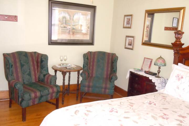 Room 16 of 32